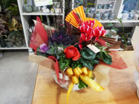 スタッフ作の寄せ植え